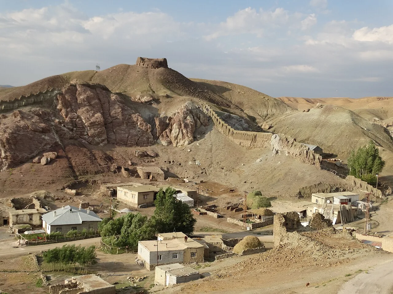 Hoşap Kalesi, Gürpınar