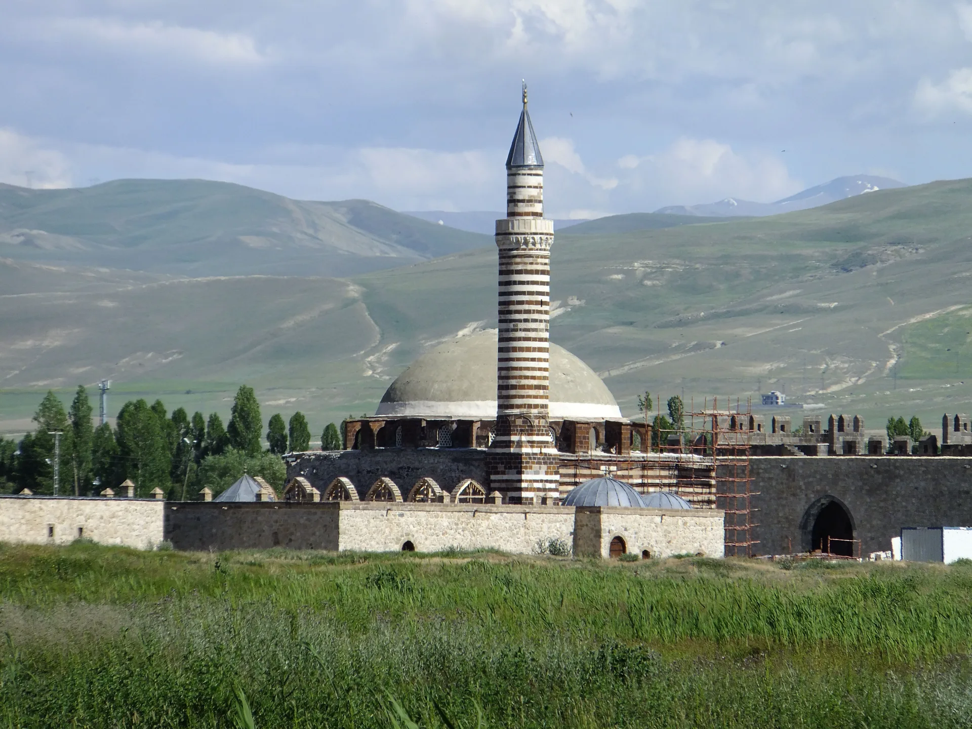 Hüsrev Paşa Camii, İpekyolu